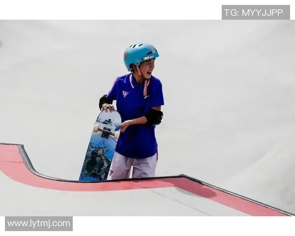 南京飞盘队在世界滑板锦标赛中以70分稳居积分榜首位