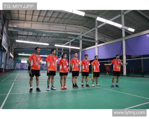 深圳羽毛球队精英赛精彩配合分析与表现评估